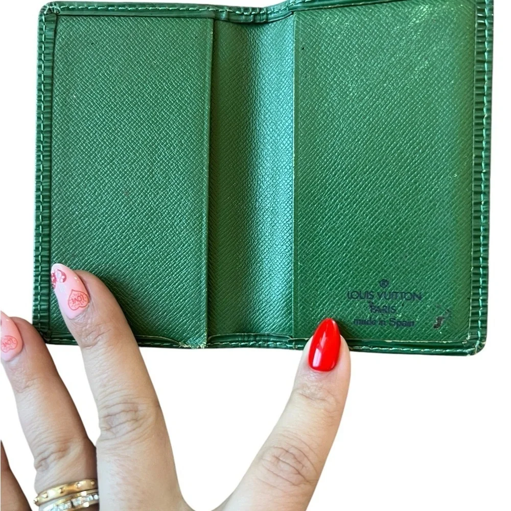 Louis Vuitton Epi Leather Card Holder Wallet, vintage!